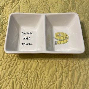 Rae Dunn trinket tray 🪡 🧵